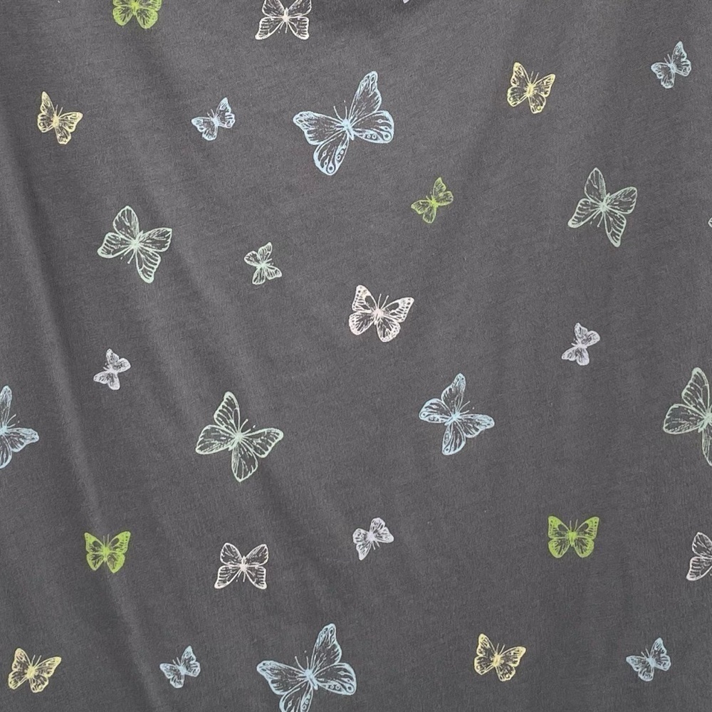 NEW! Butterfly Print Tee Shirt - Picture 4 of 9